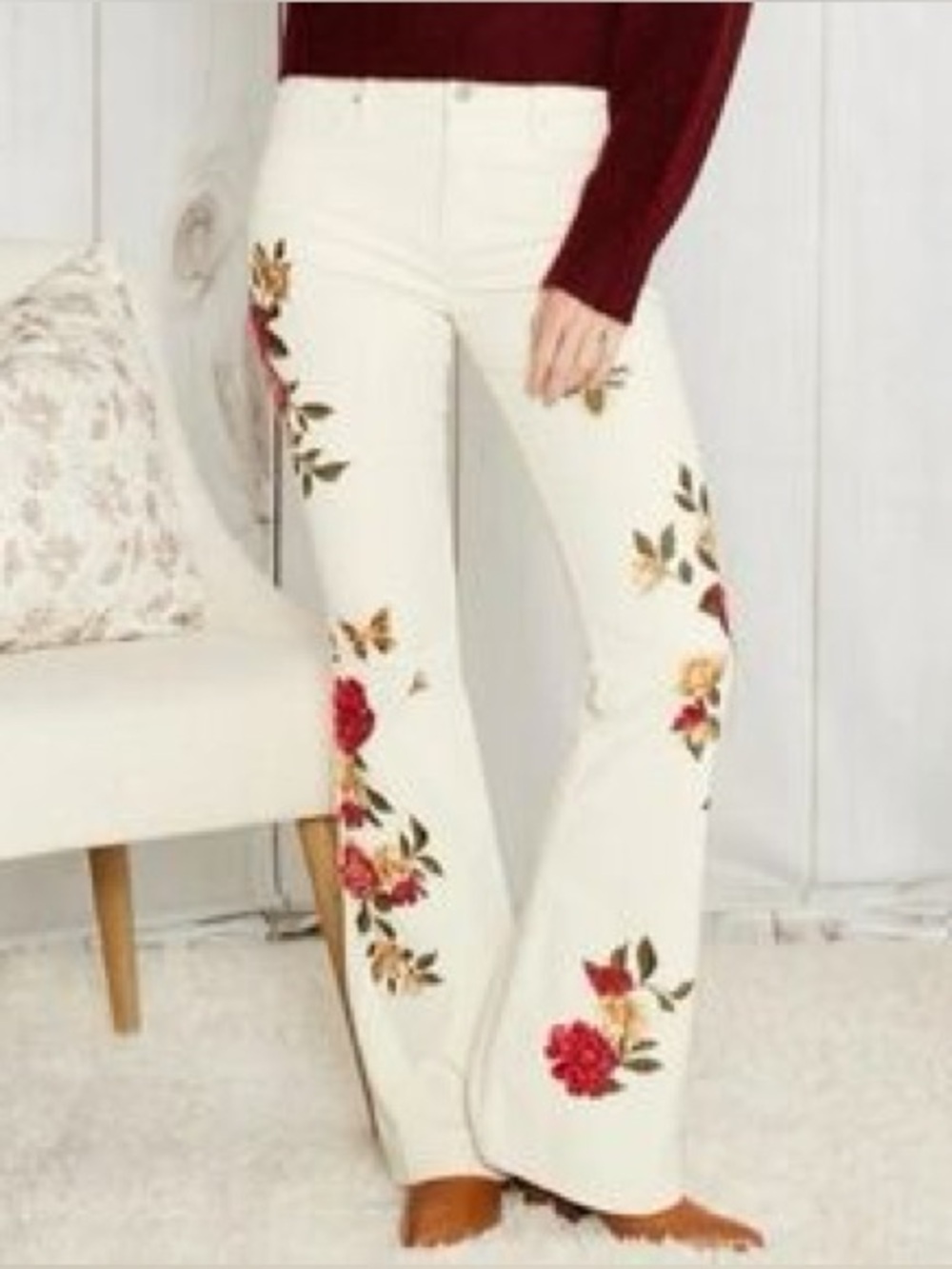 NEW DRIFTWOOD Farrah Flare Bees N' Roses Embroidered Corduroy Women’s Size 28